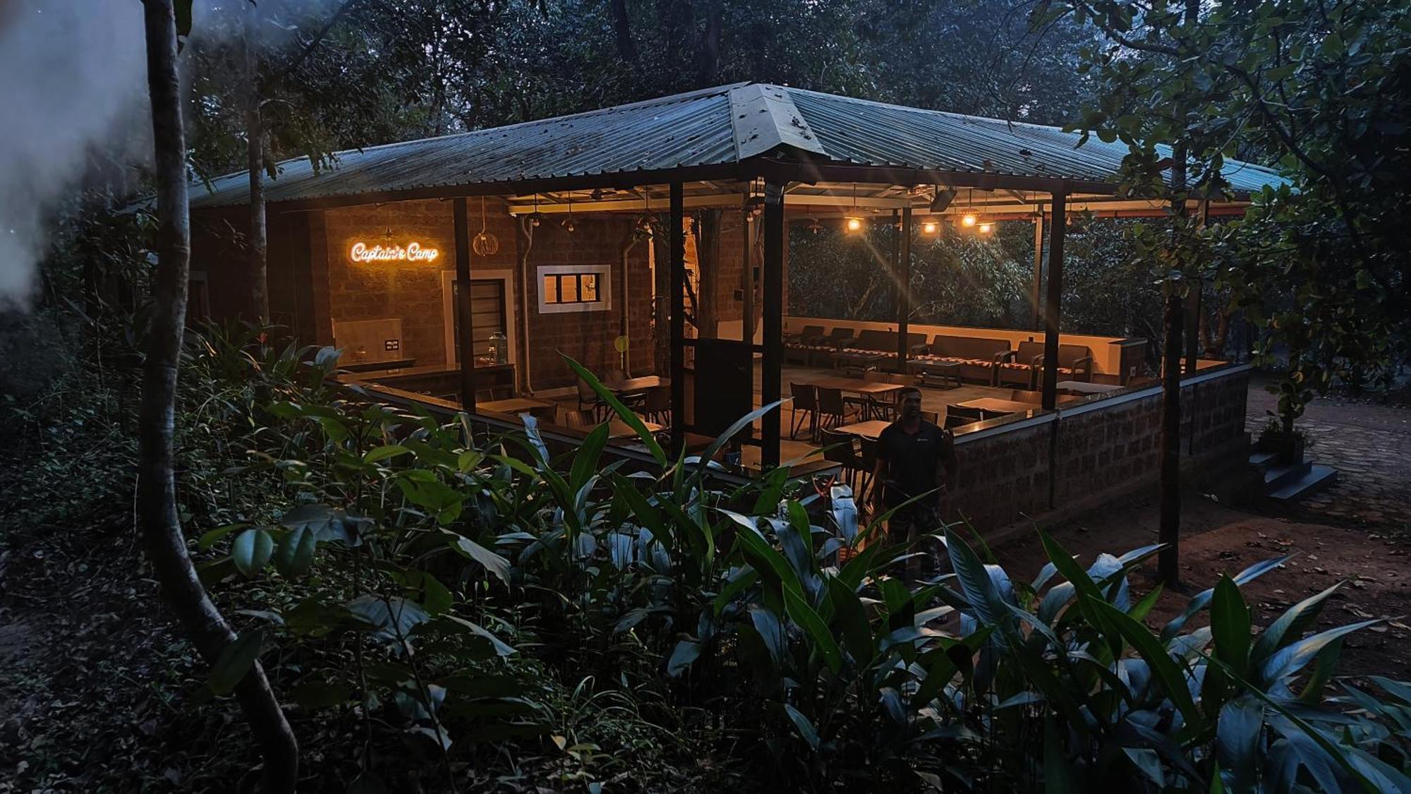 Captain'S Camp Sirsi Exterior photo